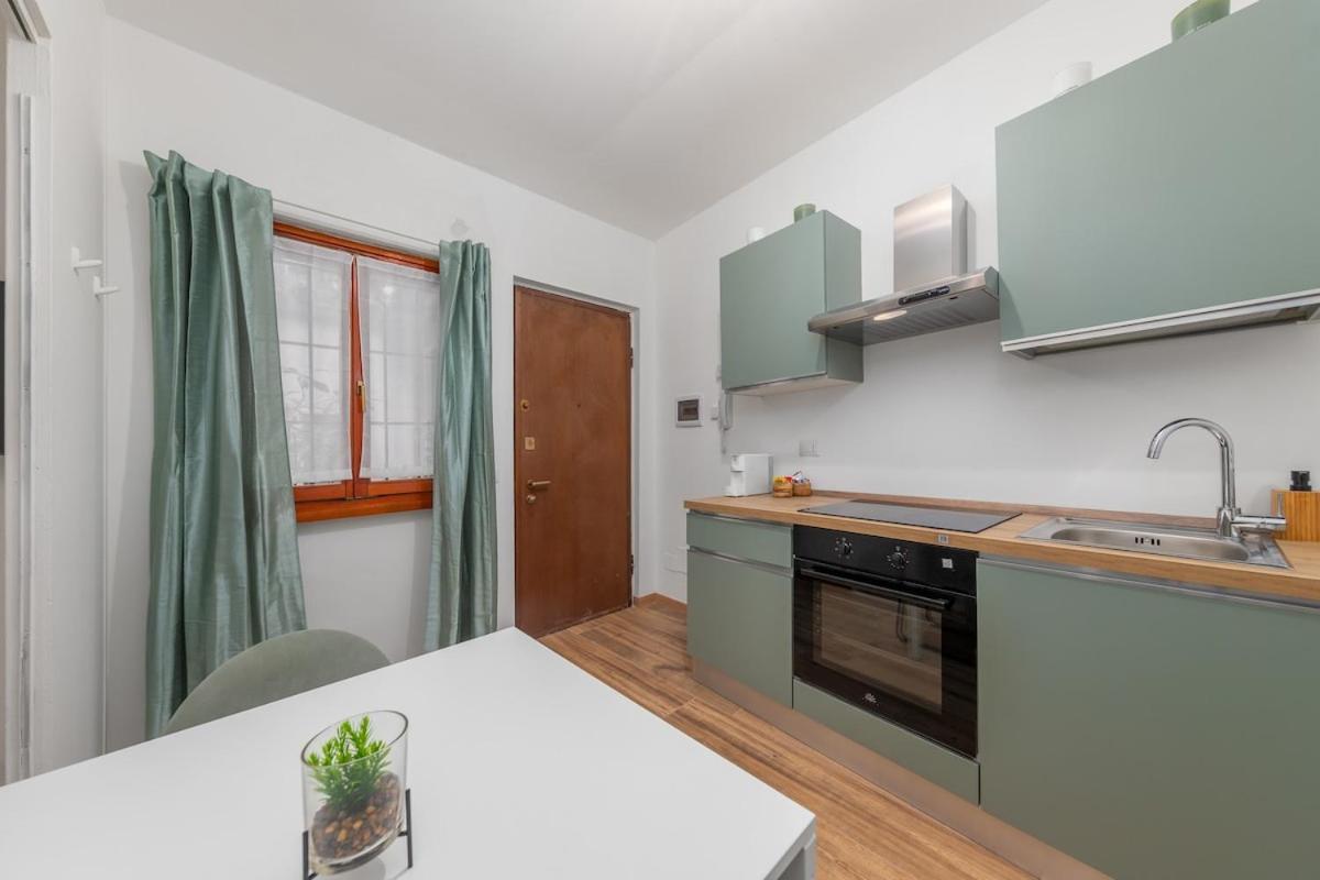 Apartment 2 Min To Metro - 12 Min To Station And Duomo - Quiet *